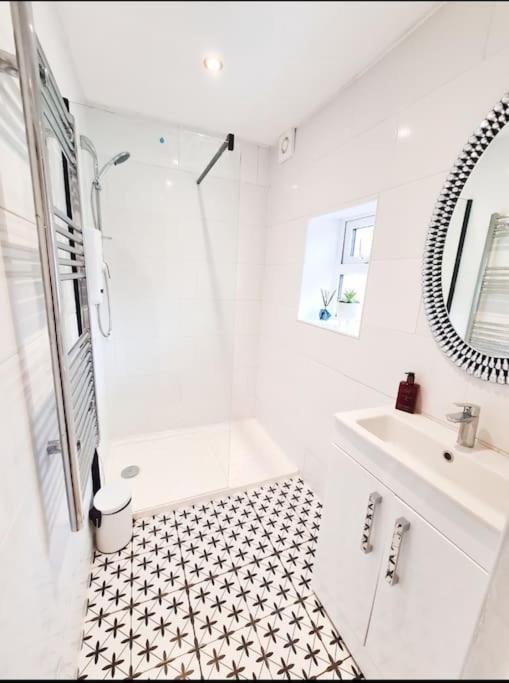 The Hideaway Luxury 5* 2 Bed Garden Apartment 斯卡伯勒 外观 照片